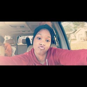 Meet your Posher, Mckenzie